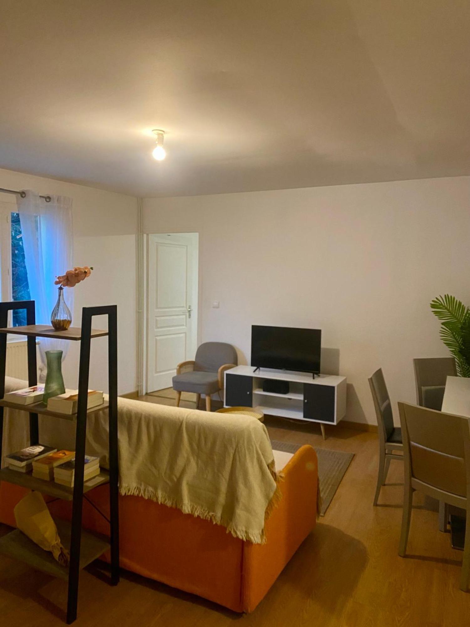 Appartement Chloe Du Lac Montferrat  Eksteriør billede